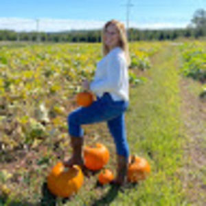 Meet your Posher, Sienna